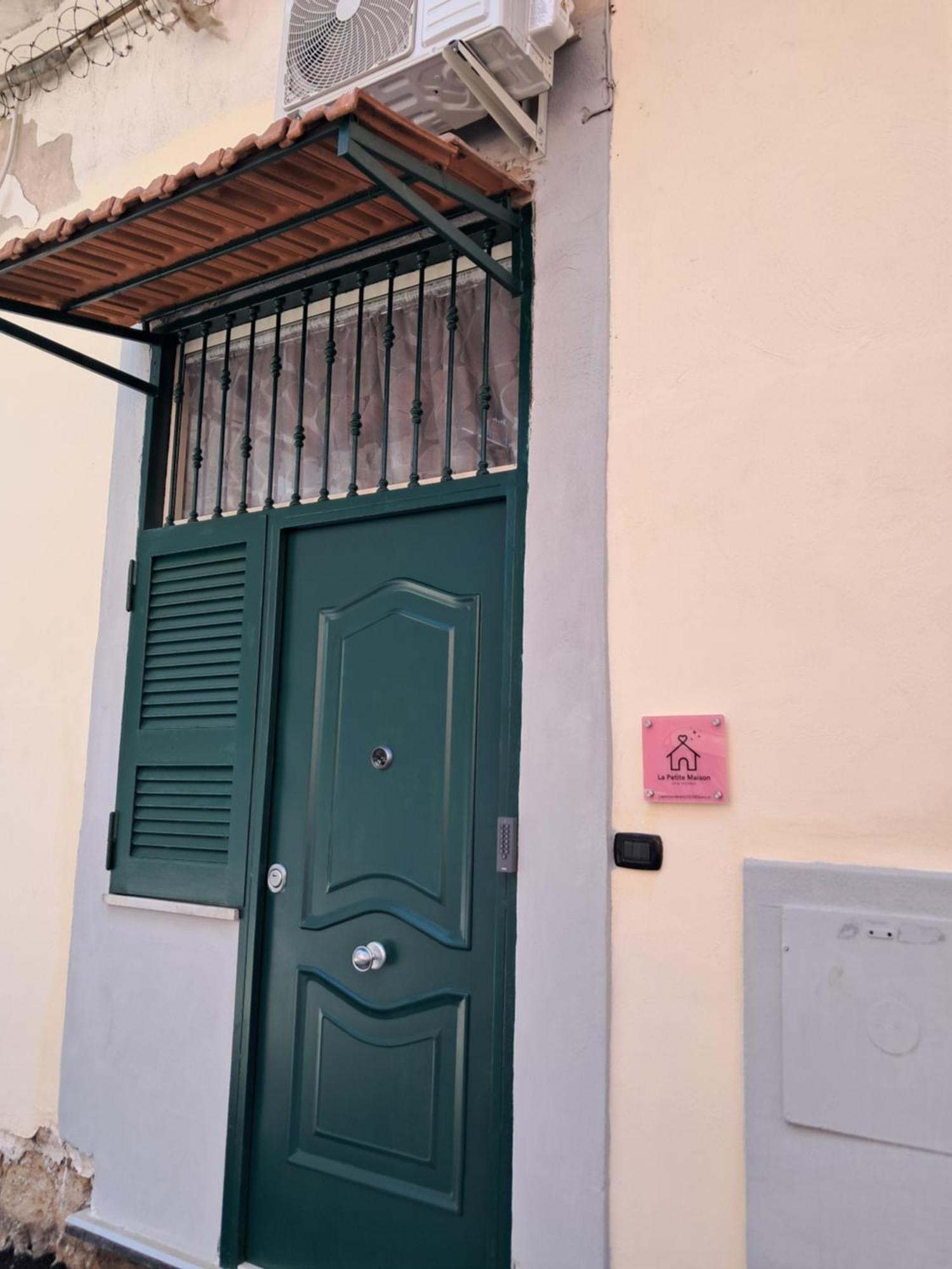 La Petite Maison 那不勒斯 外观 照片